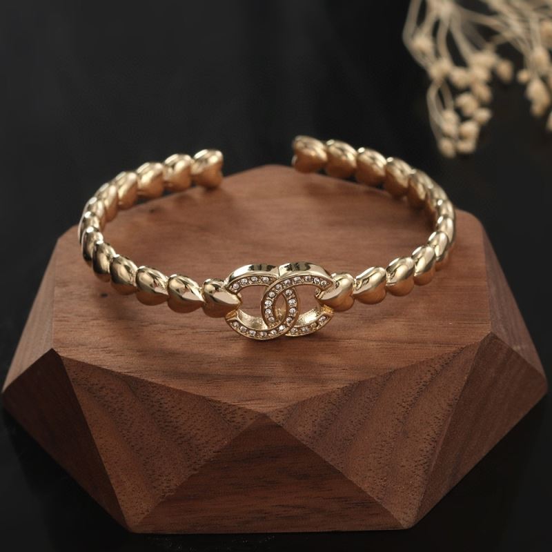 Ch**el bracelets